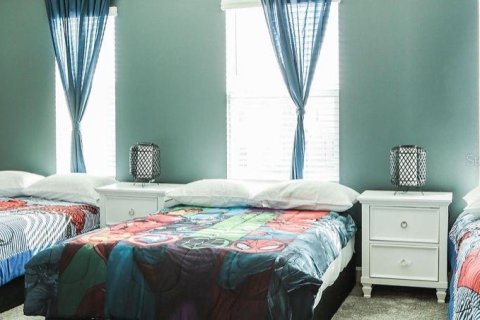 Casa en venta en Kissimmee, Florida, 9 dormitorios, 398.46 m2 № 1410175 - foto 7