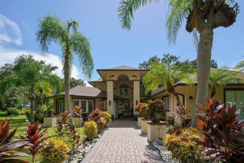 Casa en venta en Kissimmee, Florida, 4 dormitorios, 433.3 m2 № 1598131 - foto 1