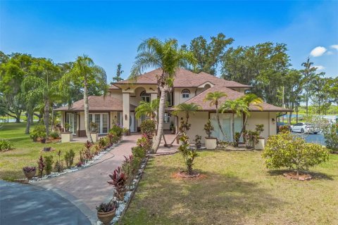 Casa en venta en Kissimmee, Florida, 4 dormitorios, 433.3 m2 № 1598131 - foto 2
