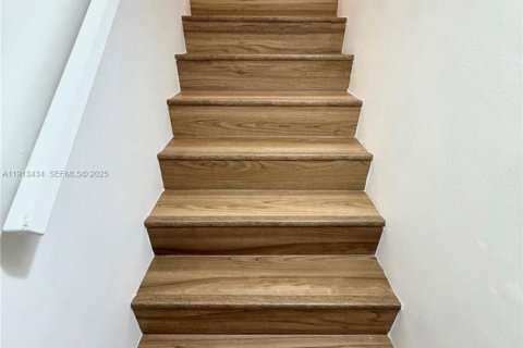 Condo in Pompano Beach, Florida, 2 bedrooms  № 1982188 - photo 8