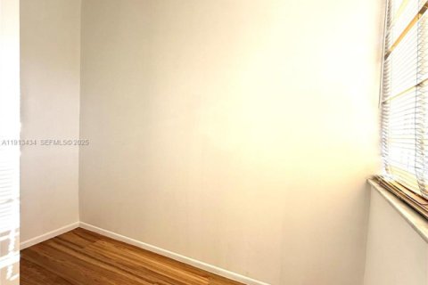 Condo in Pompano Beach, Florida, 2 bedrooms  № 1982188 - photo 7