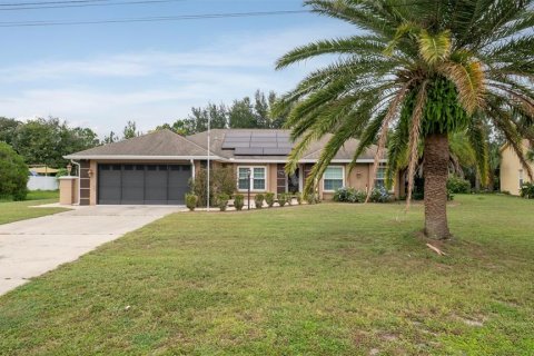 House in Spring Hill, Florida 3 bedrooms, 181.07 sq.m. № 1903132 - photo 1