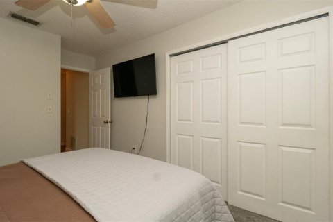 House in Spring Hill, Florida 3 bedrooms, 181.07 sq.m. № 1903132 - photo 25