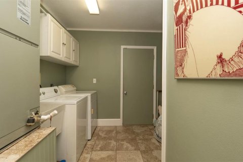 House in Spring Hill, Florida 3 bedrooms, 181.07 sq.m. № 1903132 - photo 19