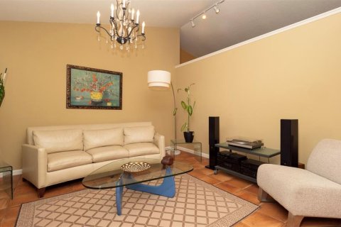 House in Spring Hill, Florida 3 bedrooms, 181.07 sq.m. № 1903132 - photo 5