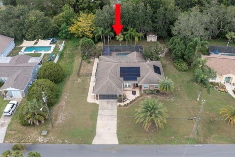 House in Spring Hill, Florida 3 bedrooms, 181.07 sq.m. № 1903132 - photo 2