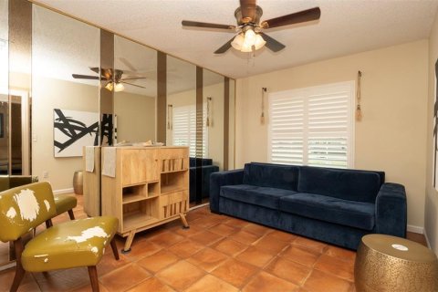 House in Spring Hill, Florida 3 bedrooms, 181.07 sq.m. № 1903132 - photo 8