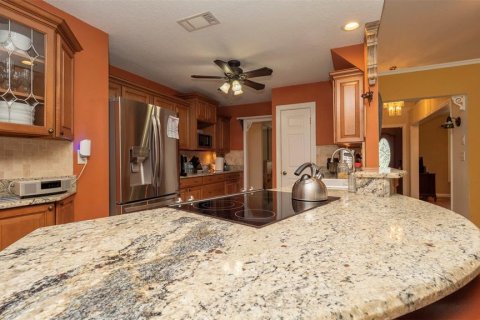 House in Spring Hill, Florida 3 bedrooms, 181.07 sq.m. № 1903132 - photo 13