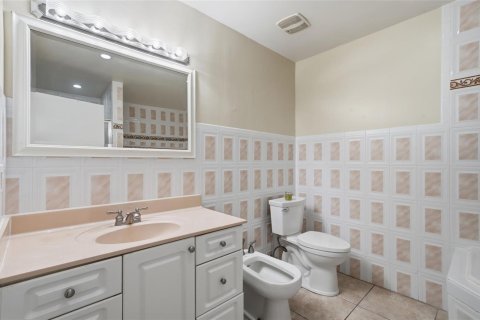 Купить виллу или дом в Пальметто-Бей, Флорида 1 комната, 155.89м2, № 2083710 - фото 19