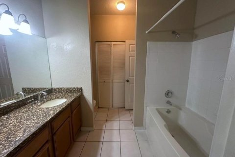 Condominio en alquiler en Orlando, Florida, 1 dormitorio, 73.76 m2 № 1916905 - foto 10