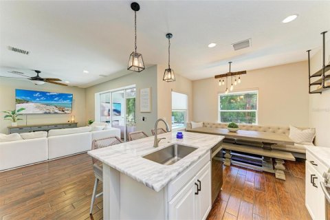 Casa en venta en Venice, Florida, 4 dormitorios, 197.05 m2 № 1910046 - foto 13