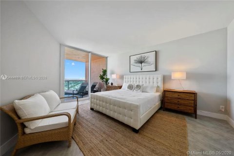 Condo in Miami Beach, Florida, 2 bedrooms № 2181268 - photo 5