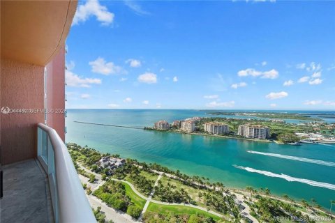 Condo in Miami Beach, Florida, 2 bedrooms № 2181268 - photo 4