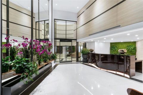 Condo in Miami Beach, Florida, 2 bedrooms № 2181268 - photo 28