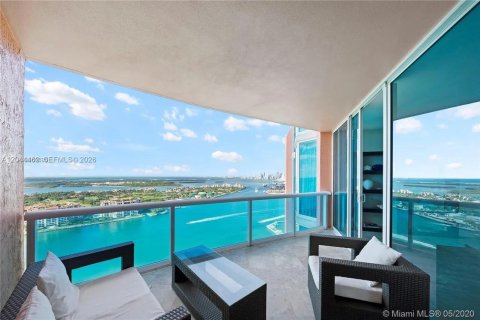 Condo in Miami Beach, Florida, 2 bedrooms № 2181268 - photo 9