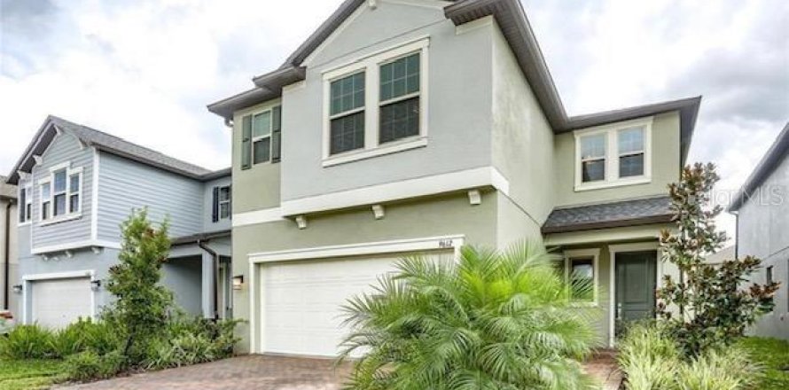 House in Land O' Lakes, Florida 4 bedrooms, 257.8 sq.m. № 1432279