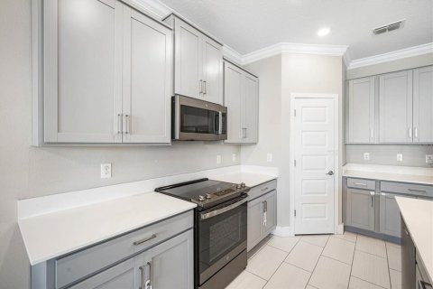 House in Land O' Lakes, Florida 4 bedrooms, 257.8 sq.m. № 1432279 - photo 16