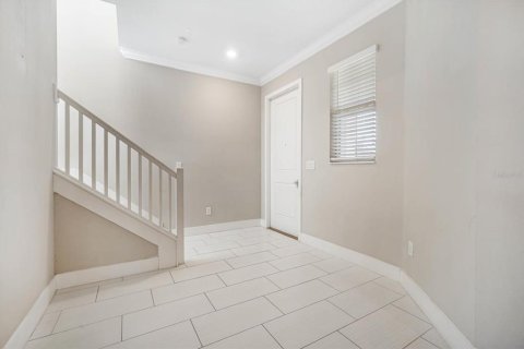 House in Land O' Lakes, Florida 4 bedrooms, 257.8 sq.m. № 1432279 - photo 4