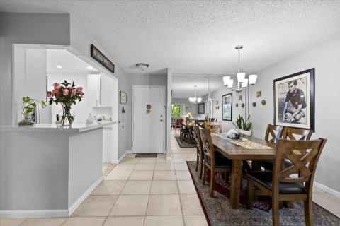 Condo in North Lauderdale, Florida, 2 bedrooms  № 2176977