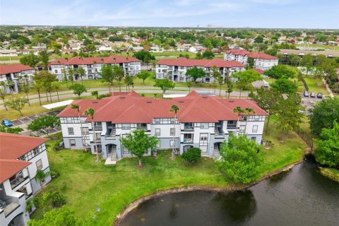 Condominio en Orlando, Florida, 1 dormitorio № 2099955