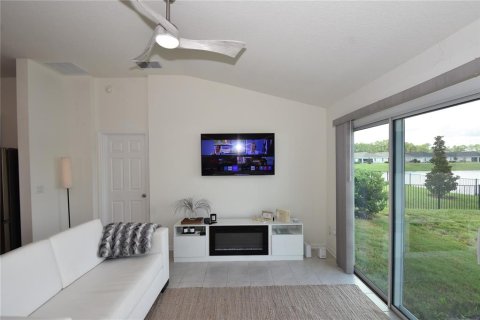 Villa ou maison à louer à Palm Coast, Floride: 3 chambres, 127.93 m2 № 2386635 - photo 11