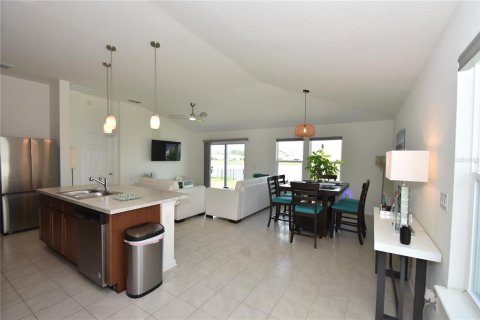 Villa ou maison à louer à Palm Coast, Floride: 3 chambres, 127.93 m2 № 2386635 - photo 9