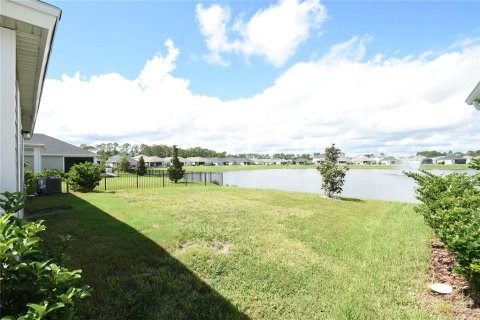 Villa ou maison à louer à Palm Coast, Floride: 3 chambres, 127.93 m2 № 2386635 - photo 2