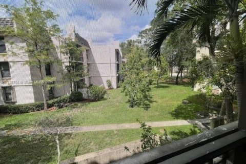 Condominio en venta en Coral Springs, Florida, 2 dormitorios, 99.22 m2 № 1692229 - foto 4