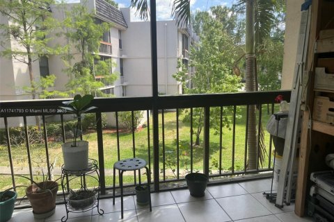 Condominio en venta en Coral Springs, Florida, 2 dormitorios, 99.22 m2 № 1692229 - foto 5