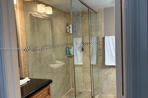 Adosado en venta en Hallandale Beach, Florida, 2 dormitorios, 162.58 m2 № 1974189 - foto 4