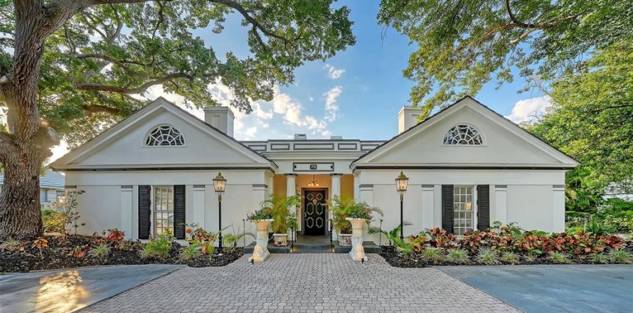 Villa ou maison à Osprey, Floride 4 chambres, 371.7 m2 № 2220194