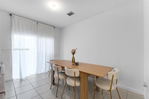 Villa ou maison à vendre à Homestead, Floride: 3 chambres, 153.1 m2 № 2060776 - photo 11