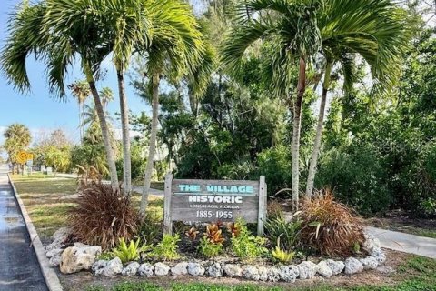 House in Longboat Key, Florida 4 bedrooms, 118.91 sq.m. № 2197078 - photo 13