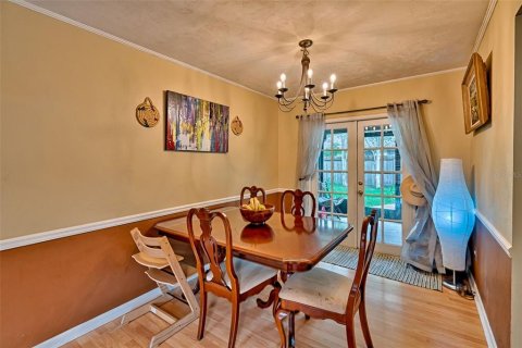 House in Gainesville, Florida 3 bedrooms, 133.78 sq.m. № 1815888 - photo 9
