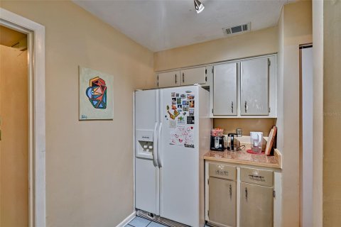 House in Gainesville, Florida 3 bedrooms, 133.78 sq.m. № 1815888 - photo 14