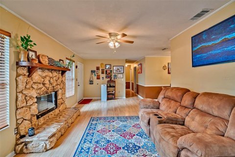 House in Gainesville, Florida 3 bedrooms, 133.78 sq.m. № 1815888 - photo 8