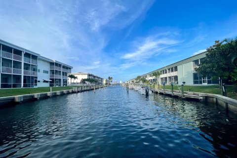 Condominio en alquiler en North Palm Beach, Florida, 2 dormitorios, 89.37 m2 № 2176216 - foto 15