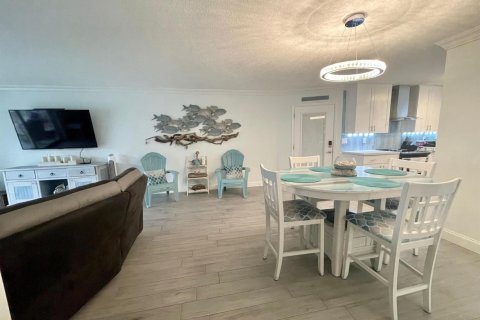 Condominio en alquiler en North Palm Beach, Florida, 2 dormitorios, 89.37 m2 № 2176216 - foto 4