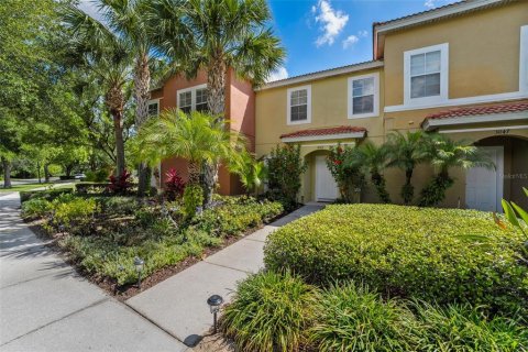 Adosado en venta en Kissimmee, Florida, 4 dormitorios, 124.49 m2 № 2205489 - foto 3