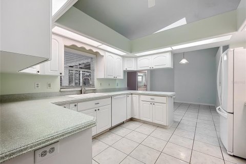 House in Leesburg, Florida 3 bedrooms, 184.5 sq.m. № 1353383 - photo 12