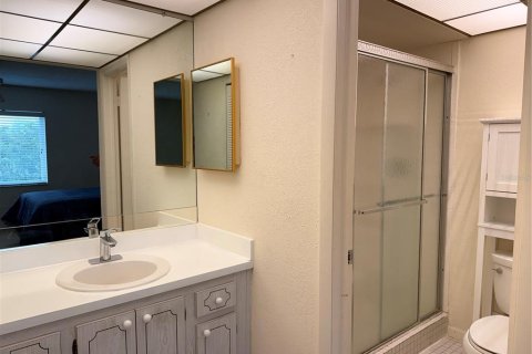 Condo in Sunrise, Florida, 2 bedrooms № 2123344 - photo 30