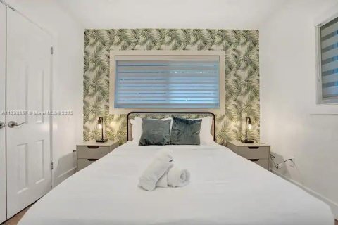 House in Fort Lauderdale, Florida 5 bedrooms, 199.28 sq.m. № 2013609 - photo 30