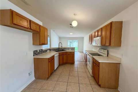 Villa ou maison à louer à Orlando, Floride: 3 chambres, 151.62 m2 № 2420645 - photo 8