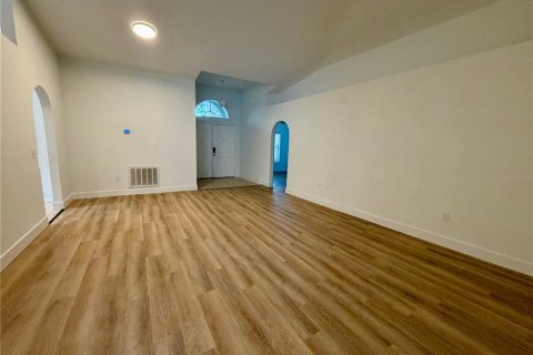 Villa ou maison à louer à Orlando, Floride: 3 chambres, 151.62 m2 № 2420645 - photo 5