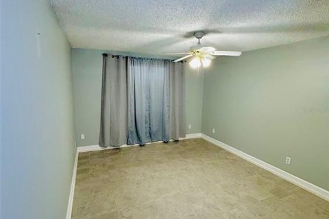 House in Tampa, Florida 3 bedrooms, 154.03 sq.m. № 1795029 - photo 23