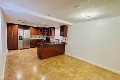 House in Tampa, Florida 3 bedrooms, 154.03 sq.m. № 1795029 - photo 16
