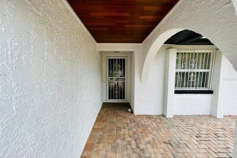 House in Tampa, Florida 3 bedrooms, 154.03 sq.m. № 1795029 - photo 8