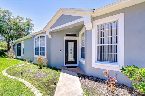 House in Fish Hawk, Florida 2 bedrooms, 143.44 sq.m. № 2122888 - photo 25