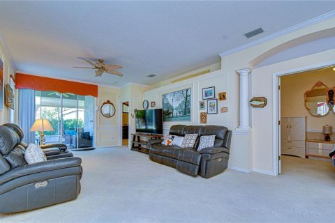 House in Fish Hawk, Florida 2 bedrooms, 143.44 sq.m. № 2122888 - photo 6