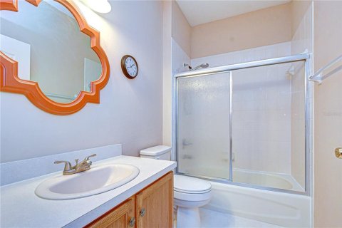 House in Fish Hawk, Florida 2 bedrooms, 143.44 sq.m. № 2122888 - photo 14